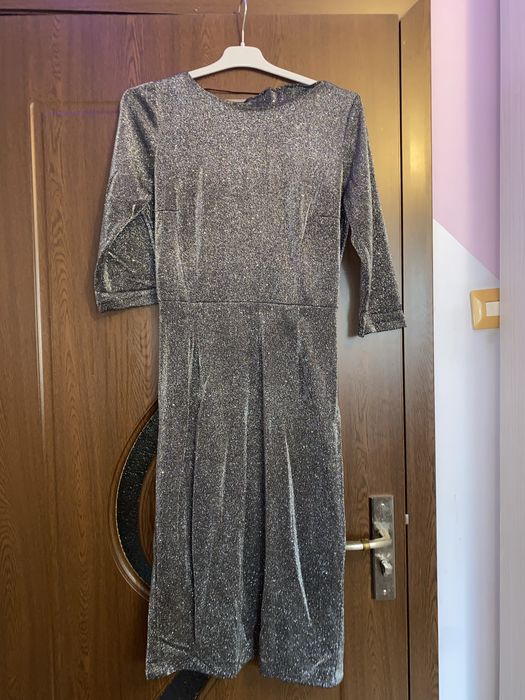 Rochie argintie cu sclipici