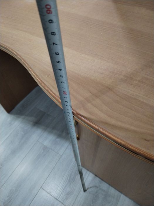 Продам туалетный стол