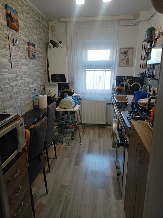 Inchiriez apartament 2 camere semidecomandate