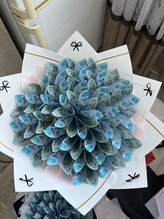 Денежный букет Өскемен