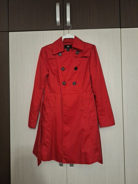 Pardesiu roșu H&M