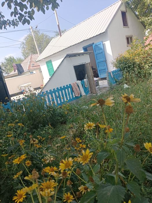 Үй сатылады екі этаж
