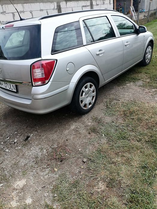 Opel astra h 1.7
