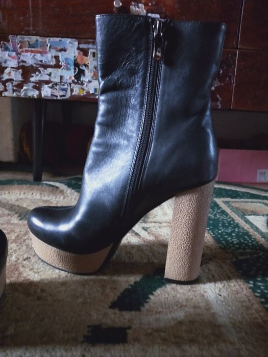 Ботильоны на платформе и высоком каблуке