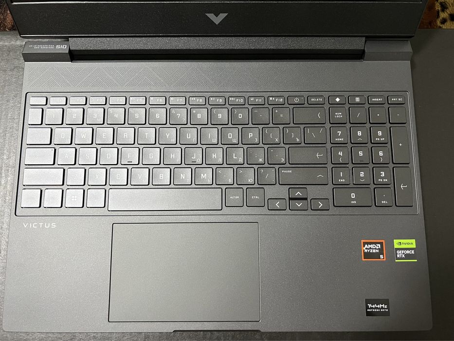 Ноутбук Hp Victus продается в идеале