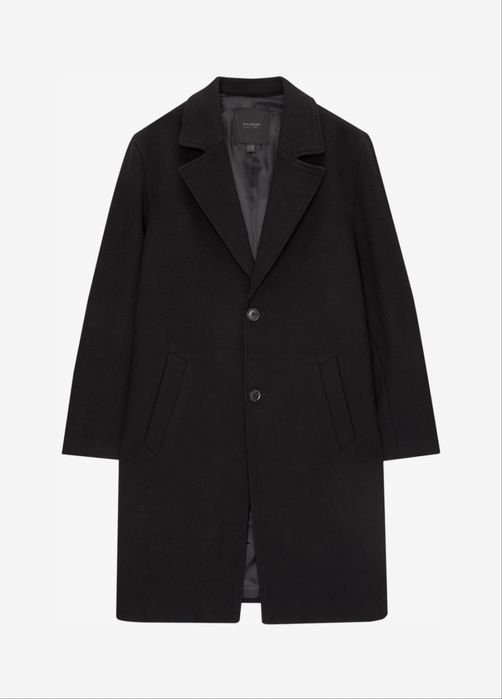 НОВО Pull&Bear черно палто (размер М)