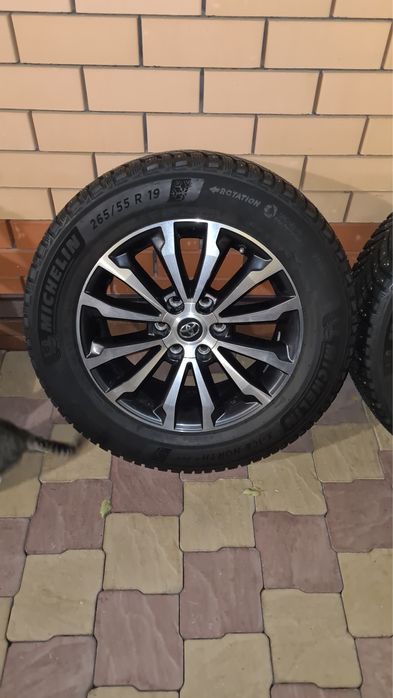 Диски R19 Toyota Original