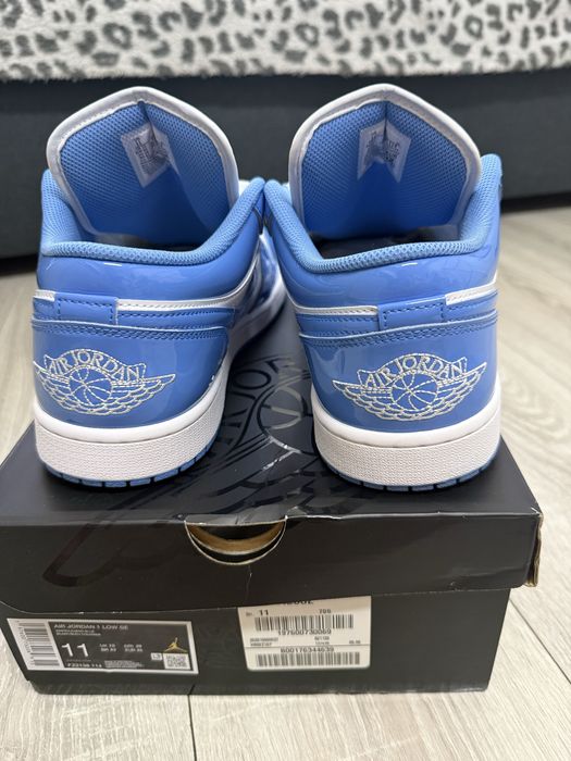 Jordan 1 low , white and blue