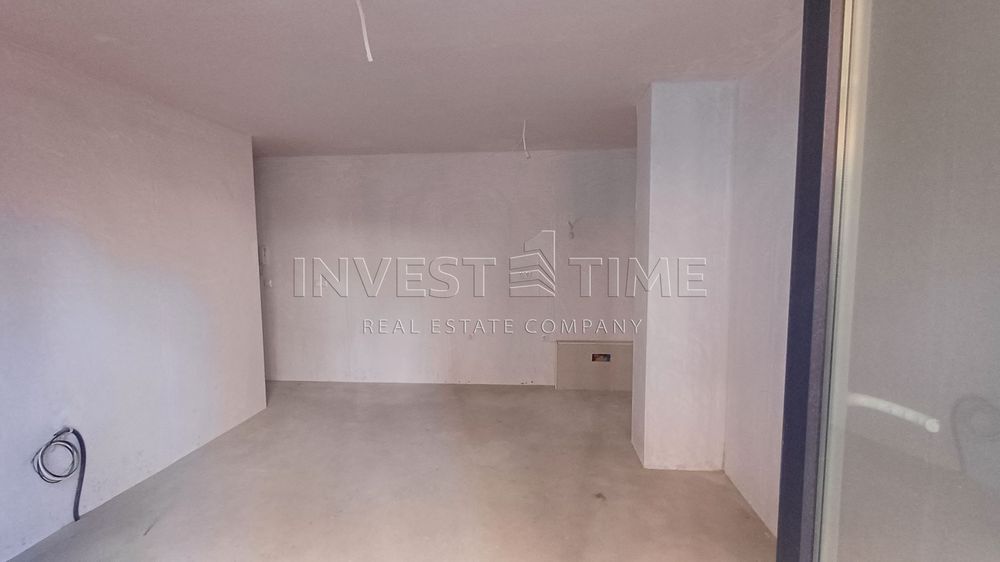 Продава се Двустаен апартамент в Варна, Бриз - 59 кв.м за 1746 €/кв.м - Снимка #3