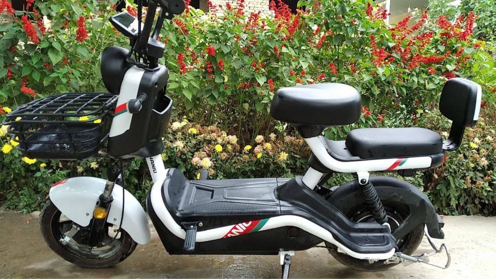 Skuter Sotiladi srochna