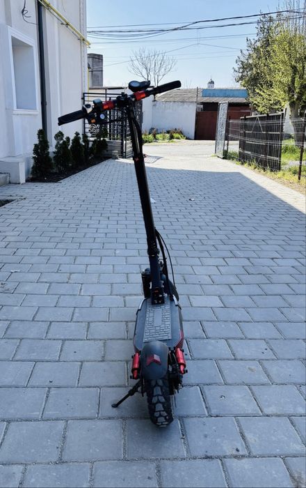 Trotineta Electrica Kukirin M4 PRO 40 km/h | 45-50 km/ autonomie