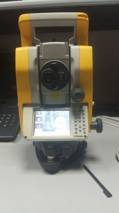 Тахеометр  продам