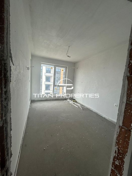 Продава се Тристаен апартамент в Пловдив, Остромила - 87 кв.м за 788 €/кв.м - Снимка #1