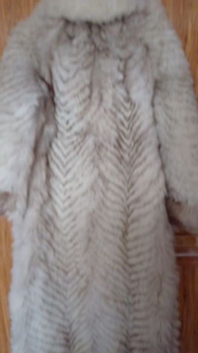 Ново палто естествен косъм от бяла лисица