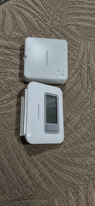Termostat de ambient pentru centrala, wireless, Honeywell T3R, program