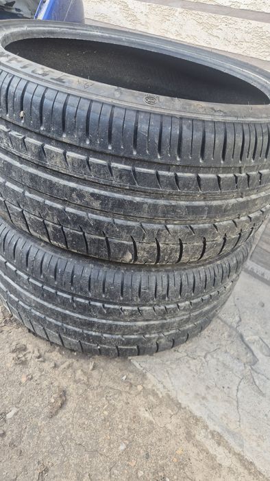 Продам шины 235/35/р19