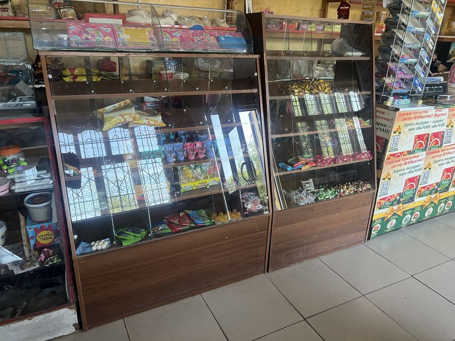 Полка витрина для продажи