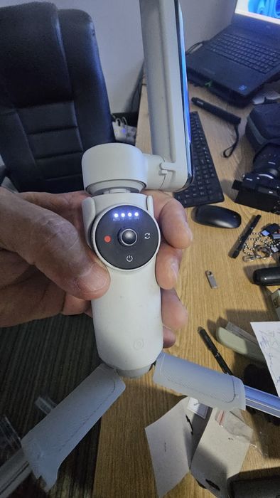Sistem stabilizare DJI Osmo