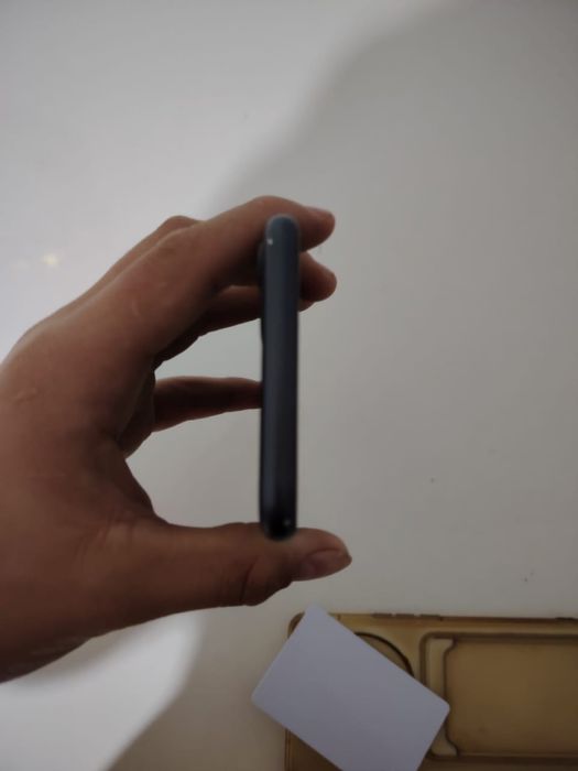 Iphone 11  без ремонт