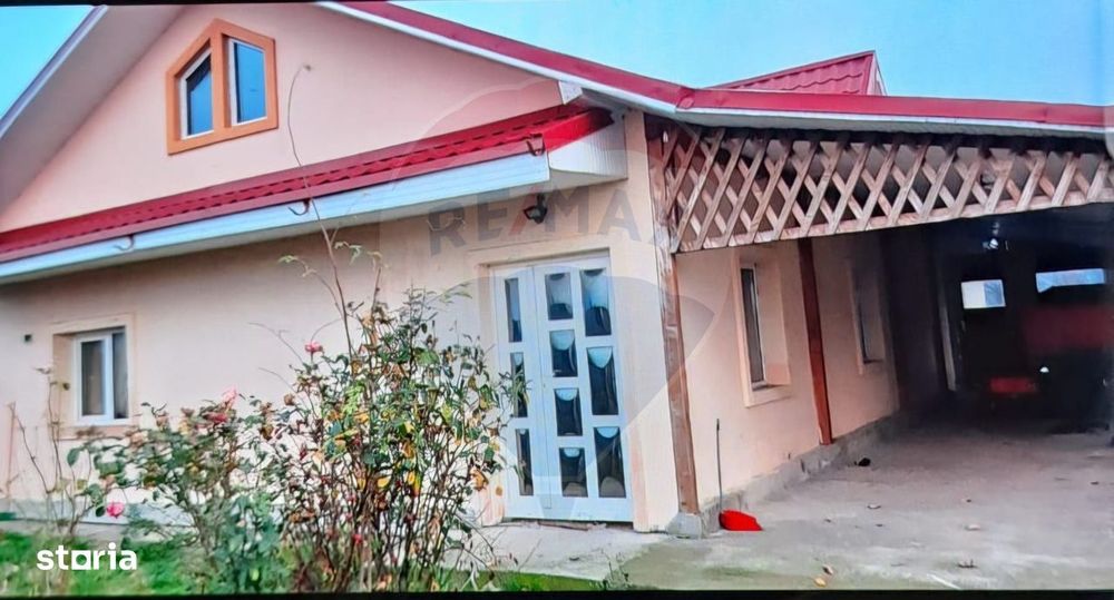 Casă / Vilă cu 4 camere de vânzare