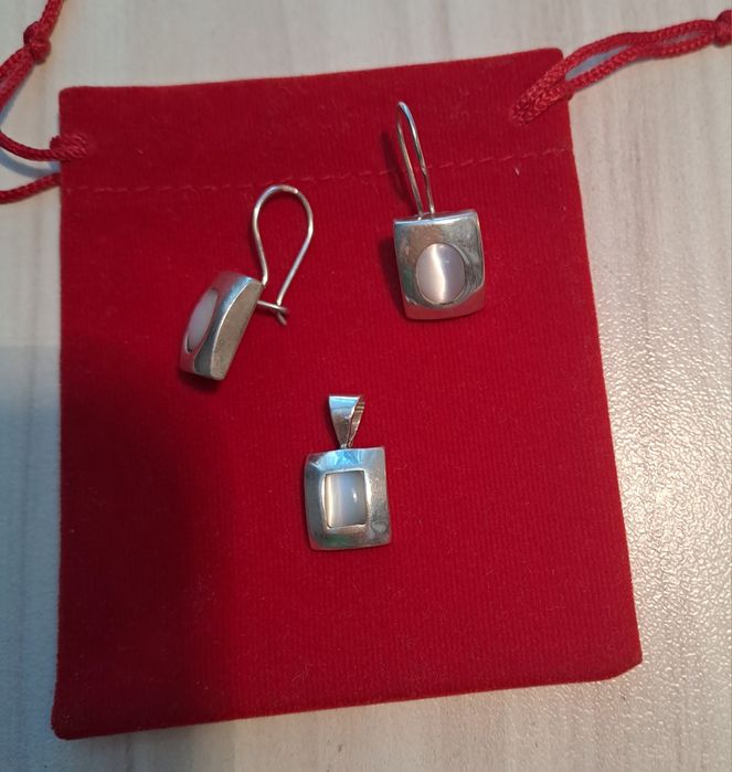 Сребърни бижута,  проба 925.