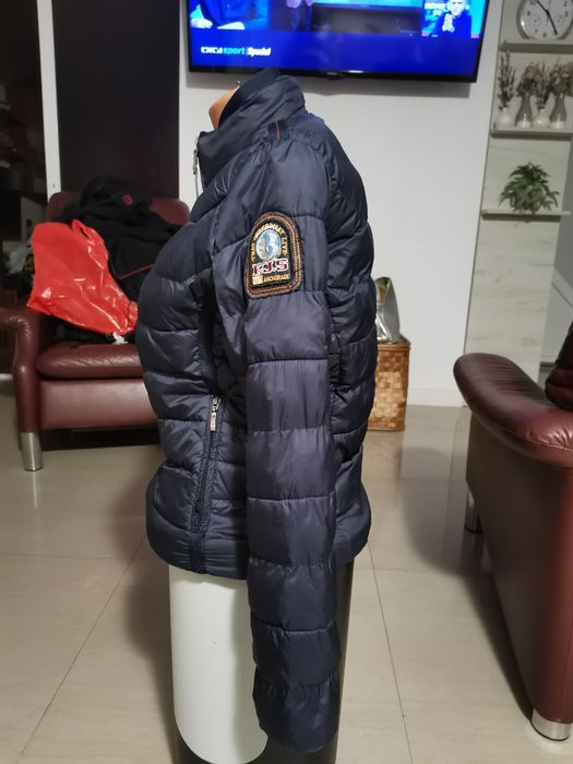 Vand haina PARAJUMPERS de dama marimea L