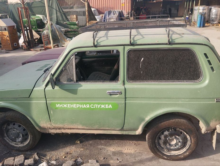 Продаю свою машину 2121