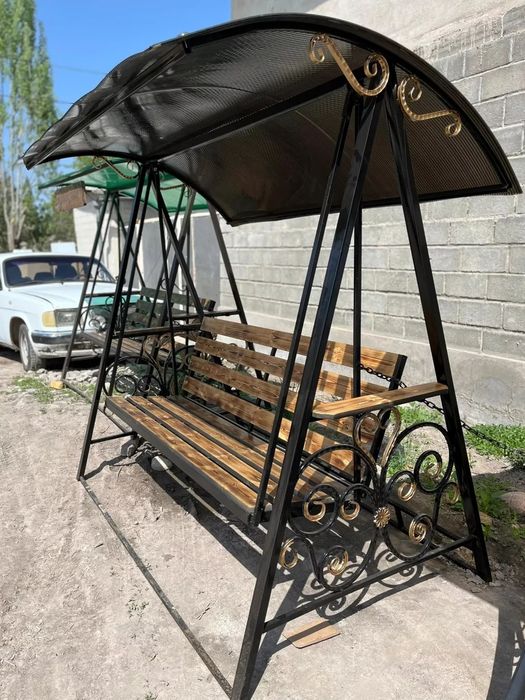 Тапчан, качеля,навес