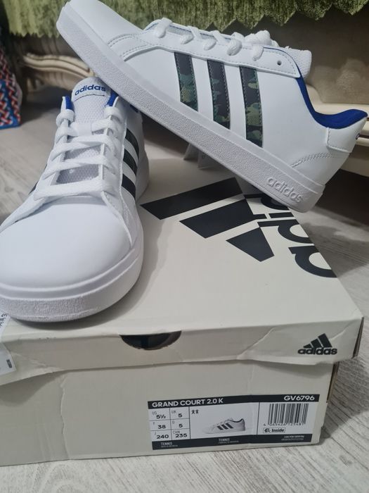 ADİDAS  Сникърси