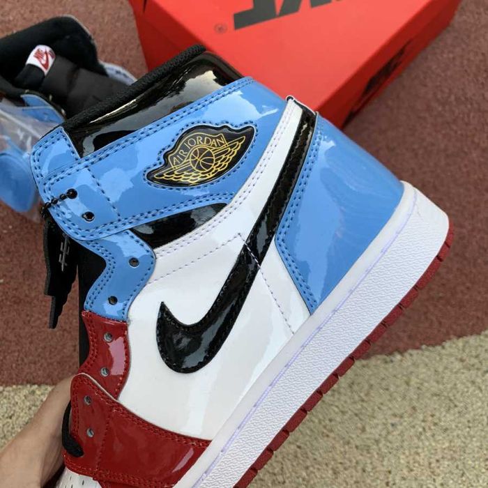 Air Jordan 1 Retro High 'Fearless' - Toate Marimile