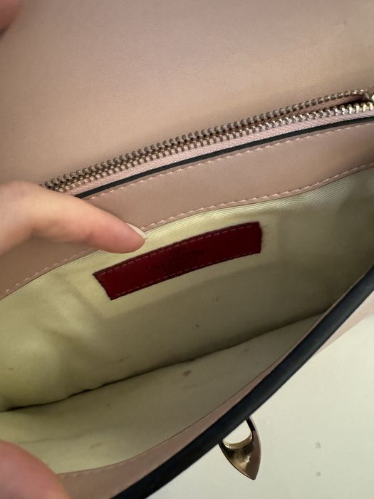 Чанта Valentino .