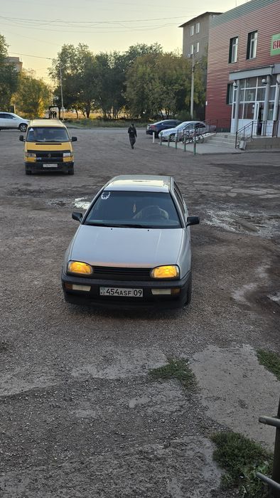 Volkswagen   Golf 3