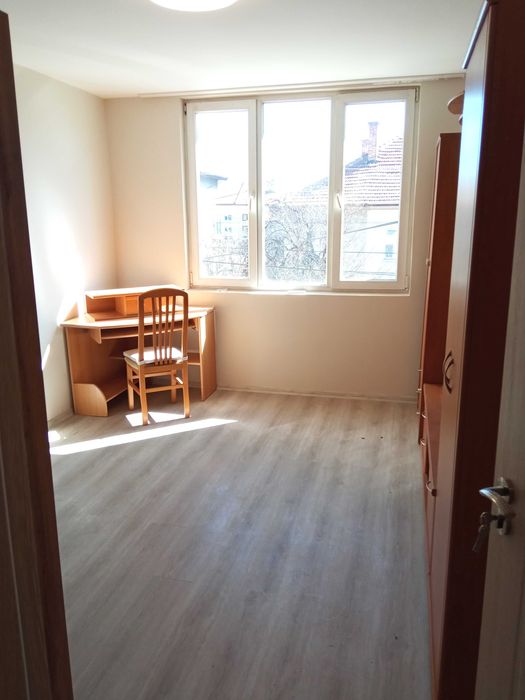 Продава се Етаж от къща в Кюстендил, Бузлуджа - 100 кв.м за 1330 €/кв.м - Снимка #3