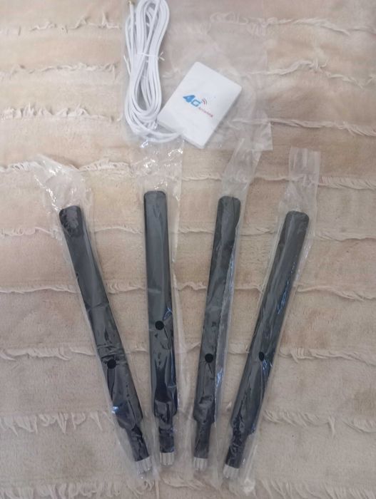 4G+ рутер Huawei, слот за SIM карта(Vivacom), cat.7 300/100Mbs