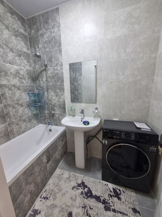 Чоштепа 1 метро бекати ёнида