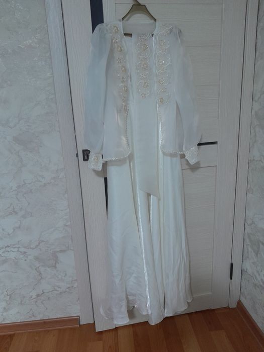 Продам платье, в хорошем качестве