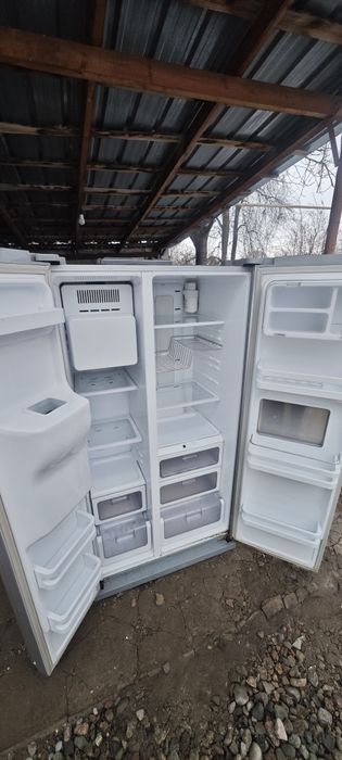 Продам холодильник Samsung
