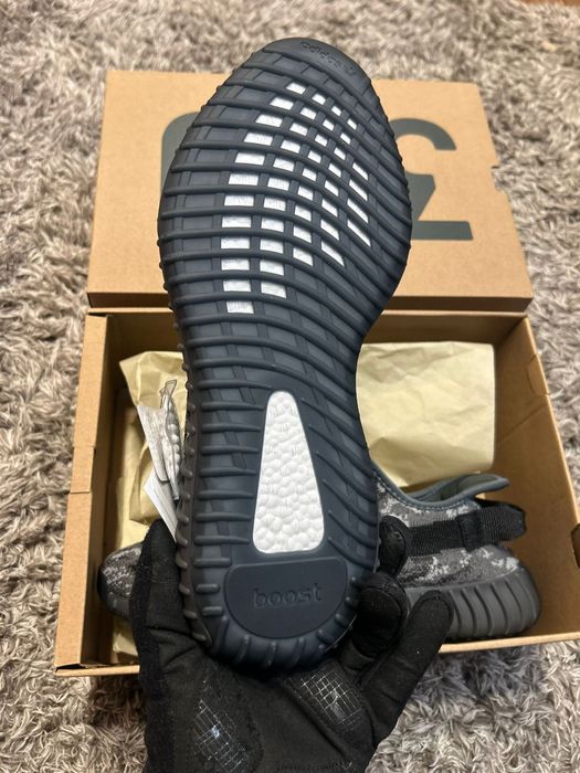 Adidas YEEZY BOOST 350 V2 Dark Salt