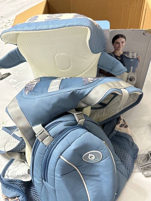 Рюкзак-кенгуру, предназначенный для переноски ребенка