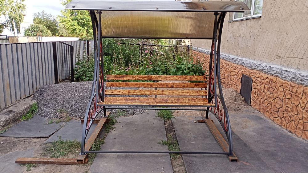 Качели садовые для отдыха