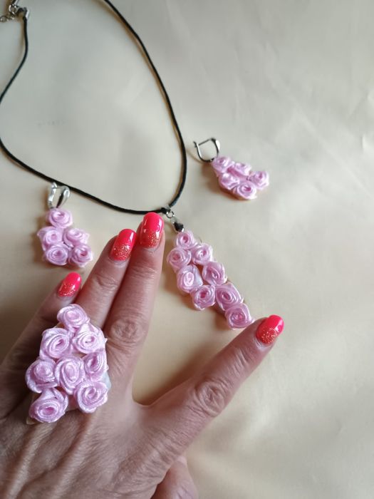 Комплект бижута колие пръстен обеци! Подарък за жени!