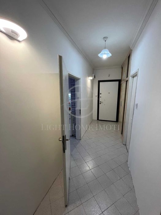 Продава се Тристаен апартамент в Пловдив, Кършияка - 96 кв.м за 1456 €/кв.м - Снимка #4