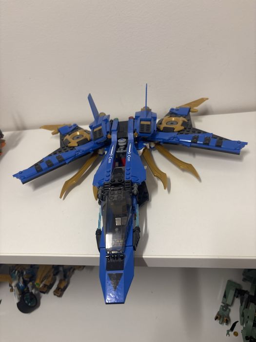 Lego Ninjago avionul lui Jay