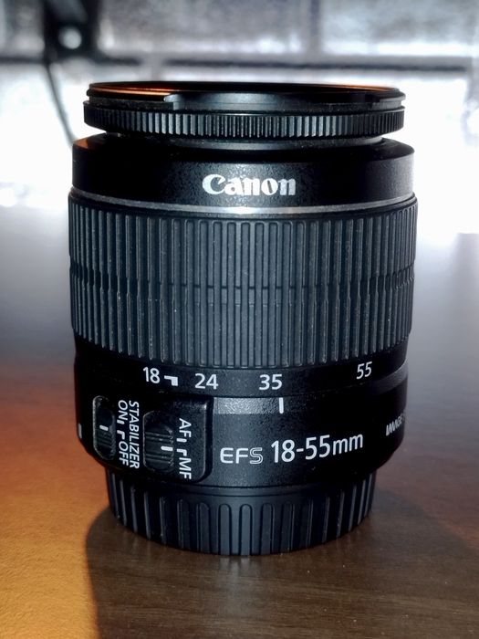 Aparat foto Canon 2000D + Obiectiv 18-55mm + accesorii