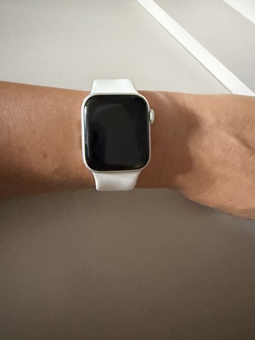 Apple Watch 5, 40мм