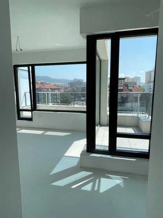Продава се Тристаен апартамент в София, Младост 1 - 102 кв.м за 2579 €/кв.м - Снимка #1