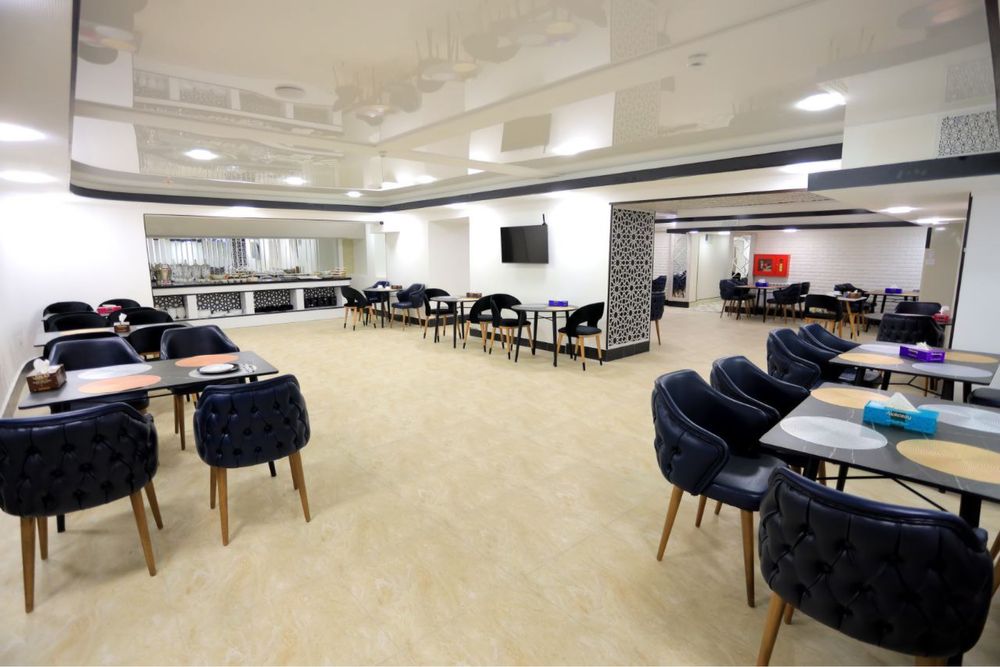 Мехмонхона сотилади