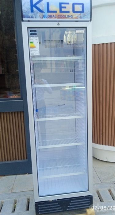 Продам холодильник для напитков KLEO