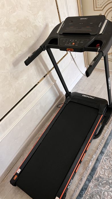 Беговая дорожка Genaux50