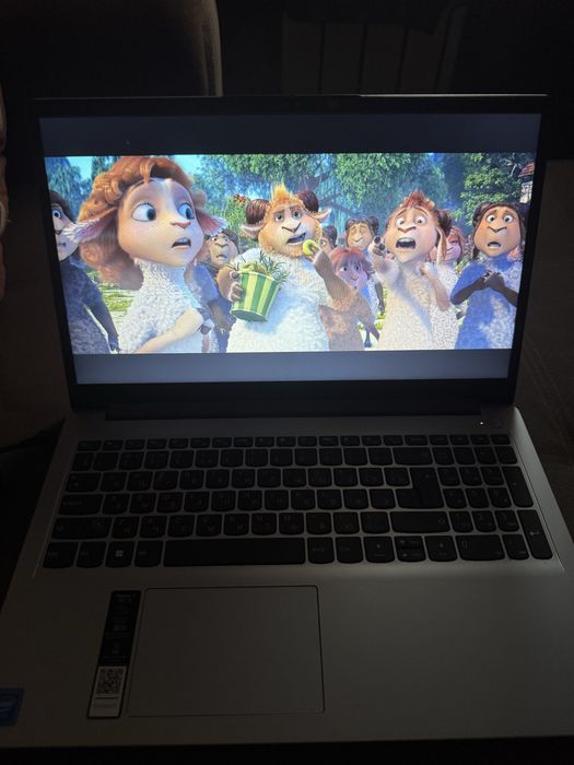 Продам ноутбук .